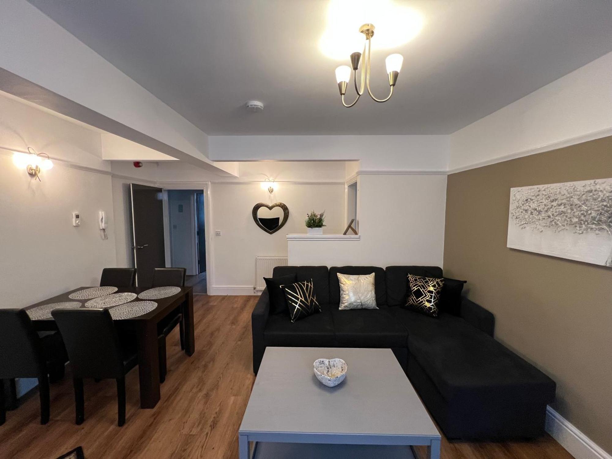 Large Family-Friendly 2Bd Glastonbury Retreat, Sleeps 5 Экстерьер фото