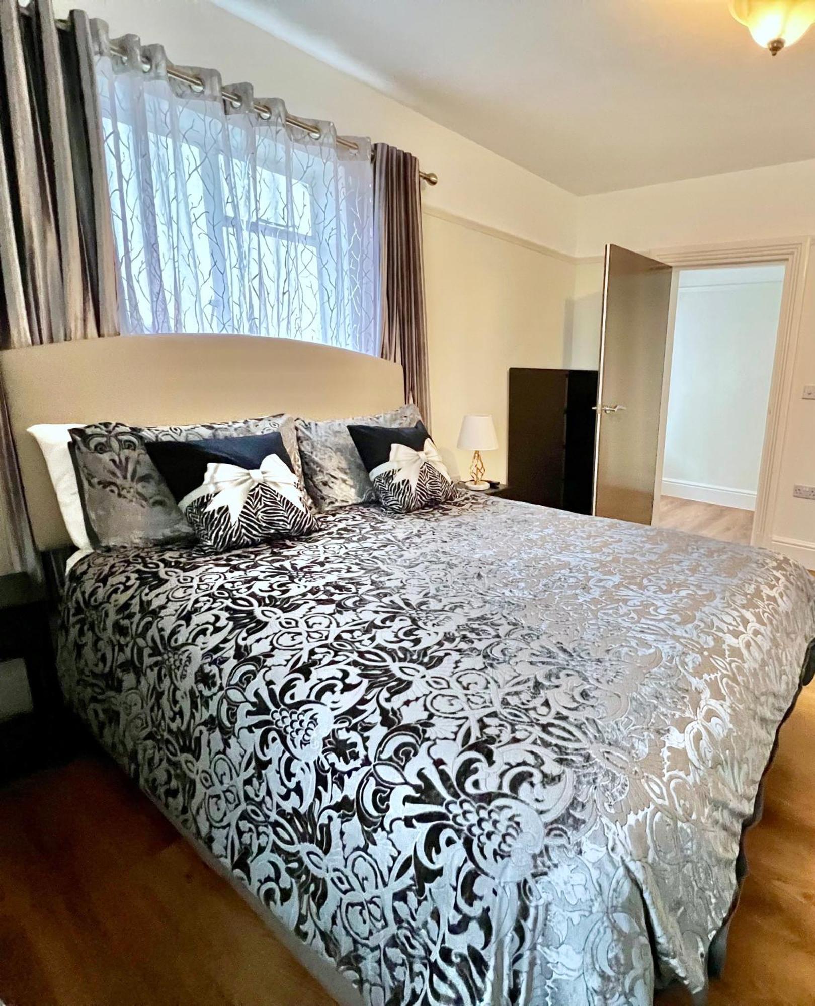 Large Family-Friendly 2Bd Glastonbury Retreat, Sleeps 5 Экстерьер фото