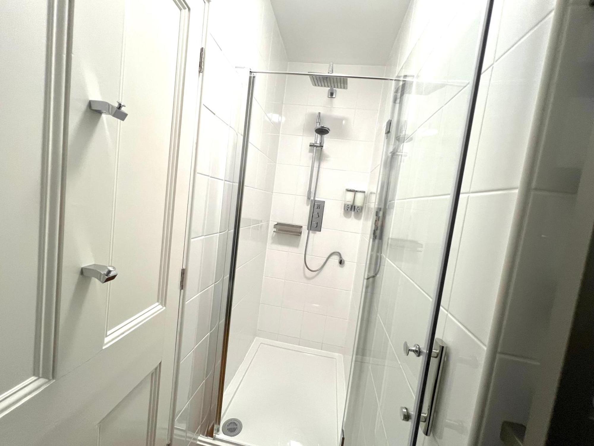 Large Family-Friendly 2Bd Glastonbury Retreat, Sleeps 5 Экстерьер фото